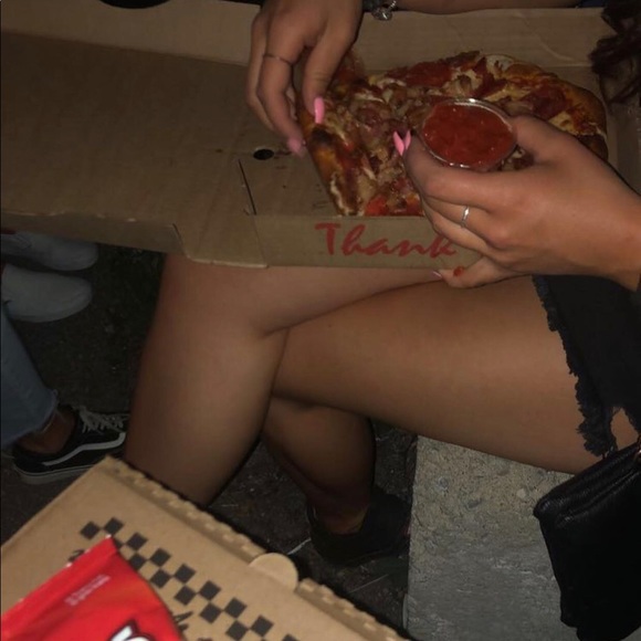 Meet your Posher, Taylor - Picture 1 of 1